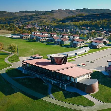 Theodora Golf Club Hotel Алба Юлия Екстериор снимка