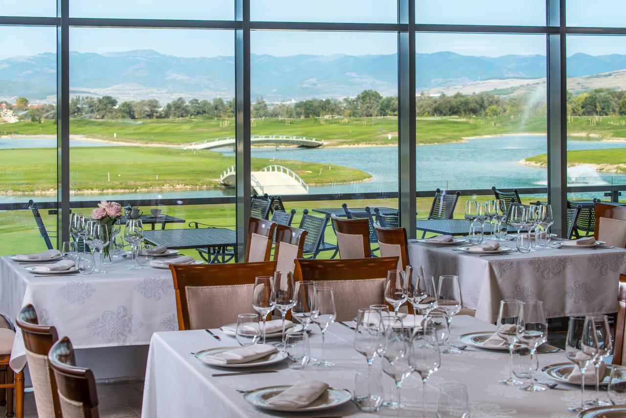 Theodora Golf Club Hotel Алба Юлия Екстериор снимка
