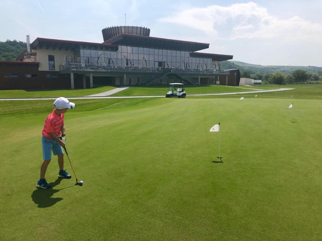 Theodora Golf Club Hotel Алба Юлия Екстериор снимка