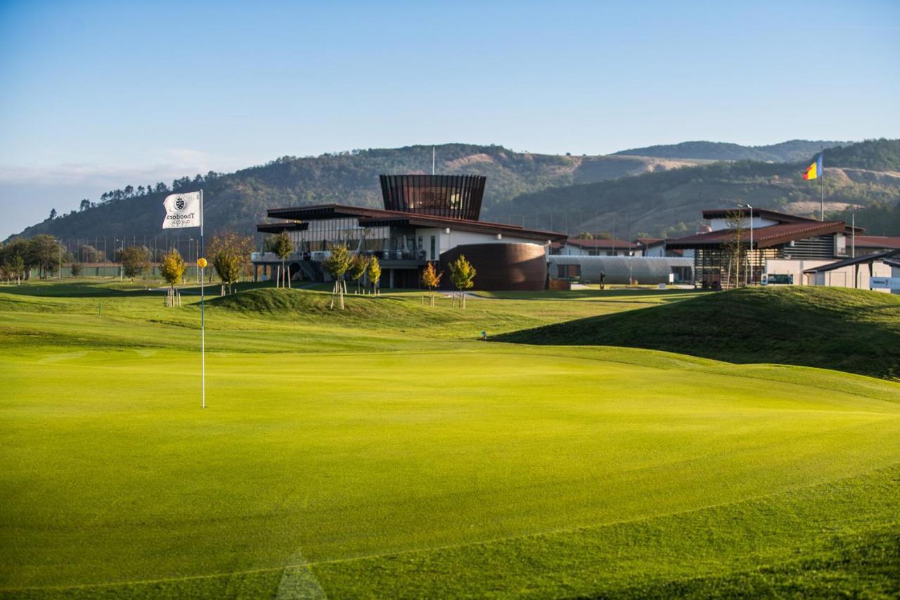 Theodora Golf Club Hotel Алба Юлия Екстериор снимка